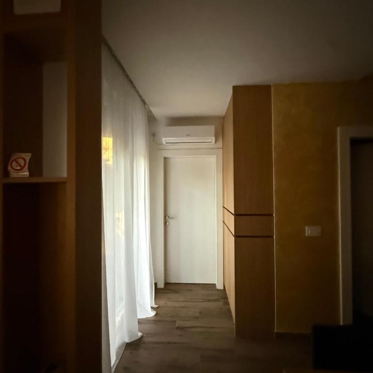 Vanja Apartment - One-Bedroom Apartment - 6