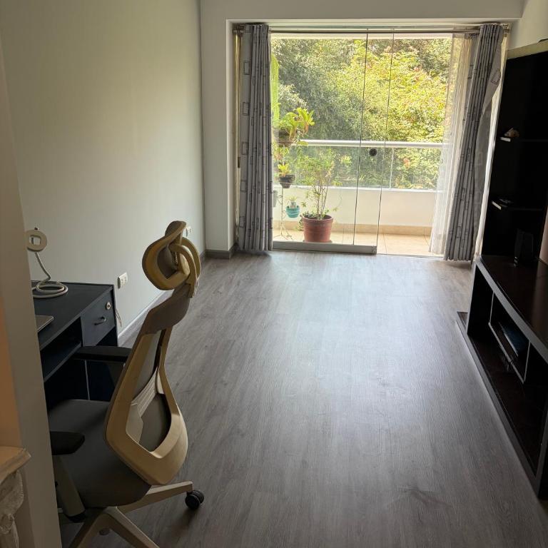 Amplio departamento con vista al parque San Isidro Lince - Apartamento de 3 dormitorios - 17