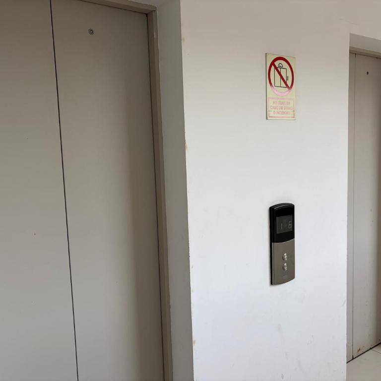 Amplio departamento con vista al parque San Isidro Lince - Apartamento de 3 dormitorios - 21