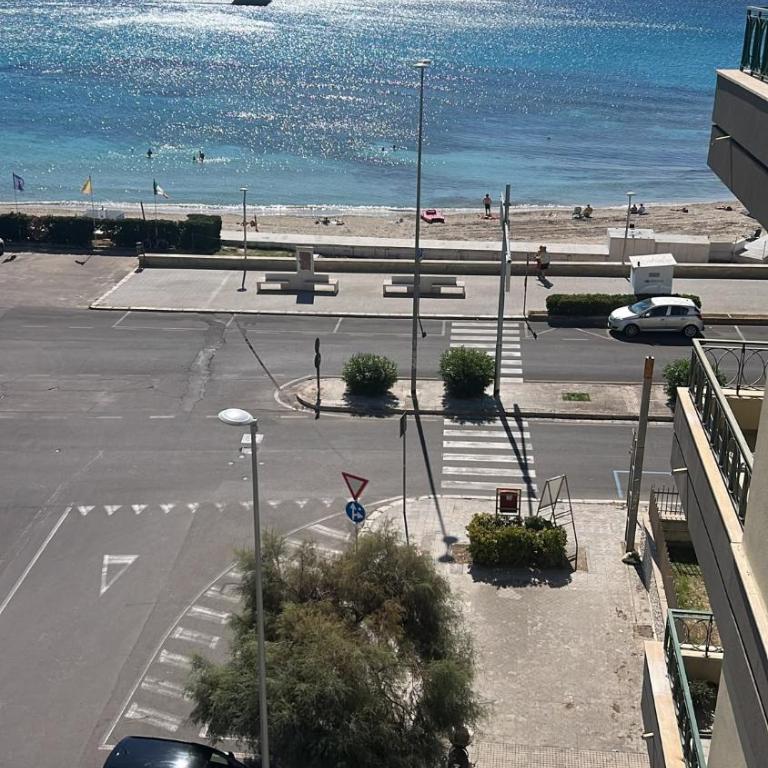 B&B L'Acquario - Camera King con Vista Mare - 1