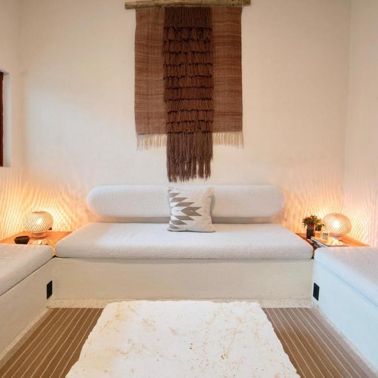 Artisan Home, 7 Bedrooms, AC, Rooftop View - Apartment - 4