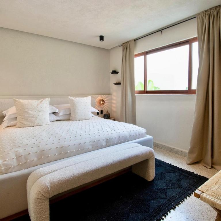 Artisan Home, 7 Bedrooms, AC, Rooftop View - Apartment - 23