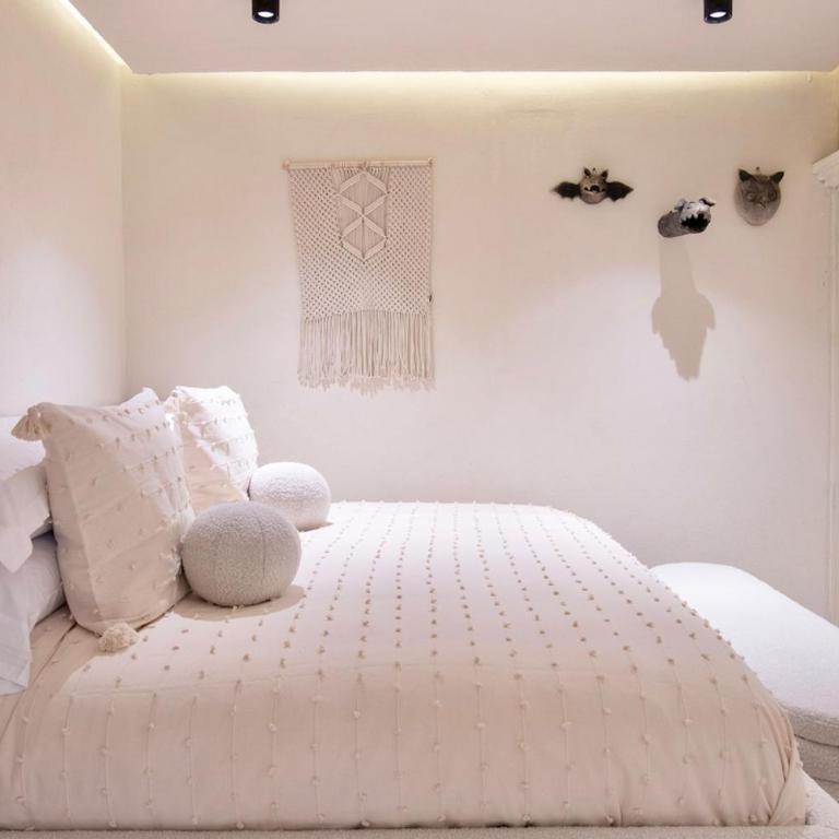 Artisan Home, 7 Bedrooms, AC, Rooftop View - Apartment - 26