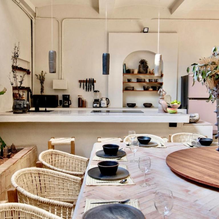 Artisan Home, 7 Bedrooms, AC, Rooftop View - Apartment - 69