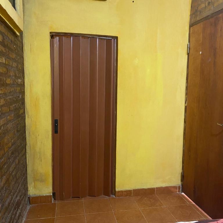 Lambare Home - Classic One-Bedroom Apartment with King Bed - 2