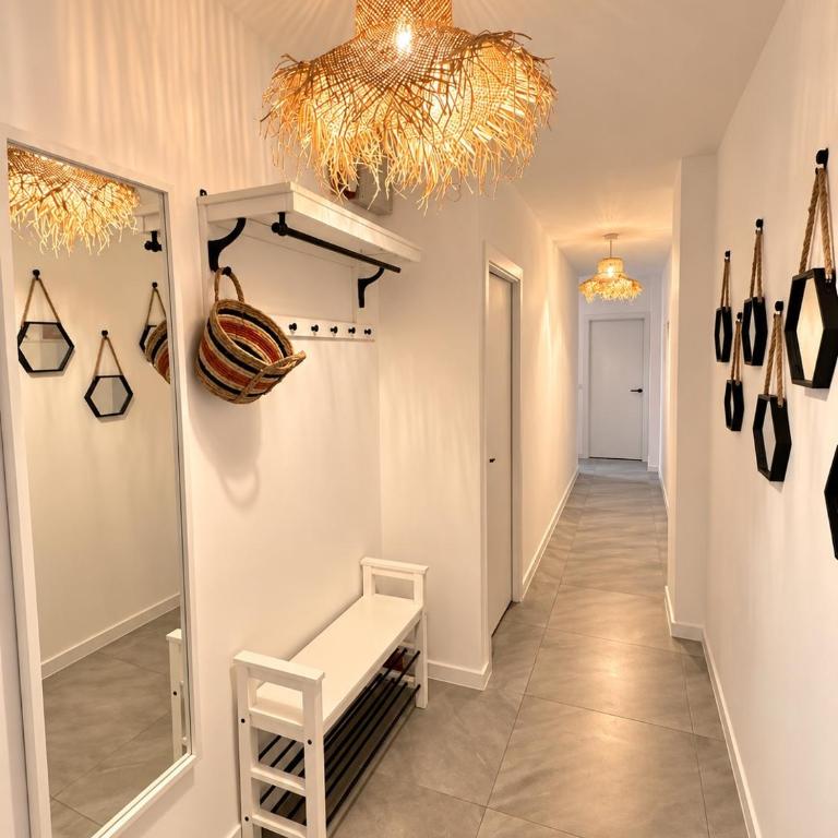Apartamento Julia - Playa Los Locos, Torrevieja, 3 Dormitorios - Three-Bedroom Apartment - 9