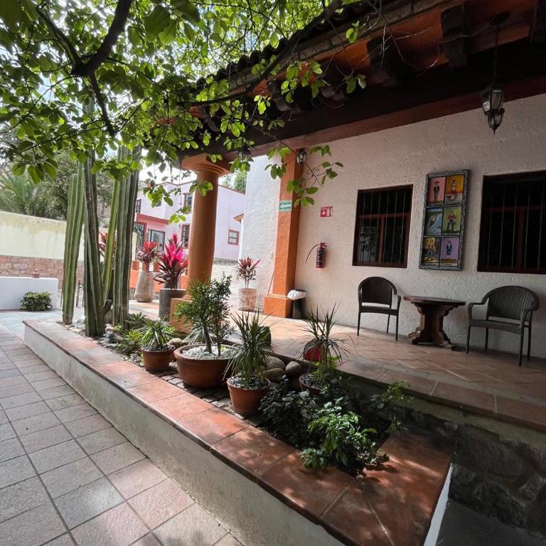 LAS ALAMEDAS Departamentos céntricos con estacionamiento privado - Apartment mit 3 Schlafzimmern - 25