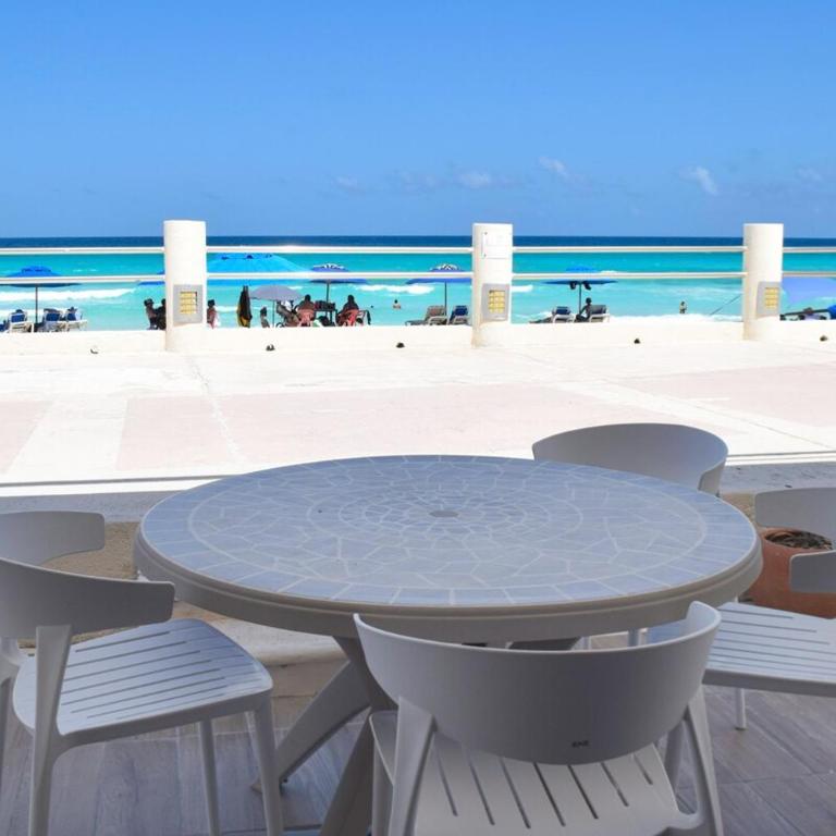 2-Level Oceanfront Villa with Private Terrace and patio at Villas Marlin - Apartamento de 2 dormitorios - 11