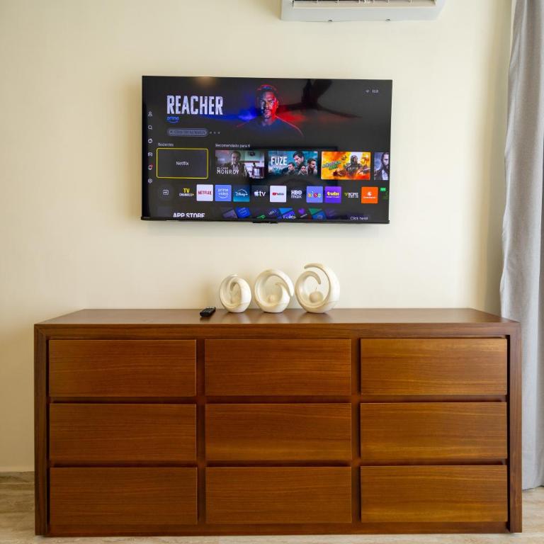 Fabulous Modern Luxury and Sophistication Penthouse, Temozon Norte - Apartment - 20