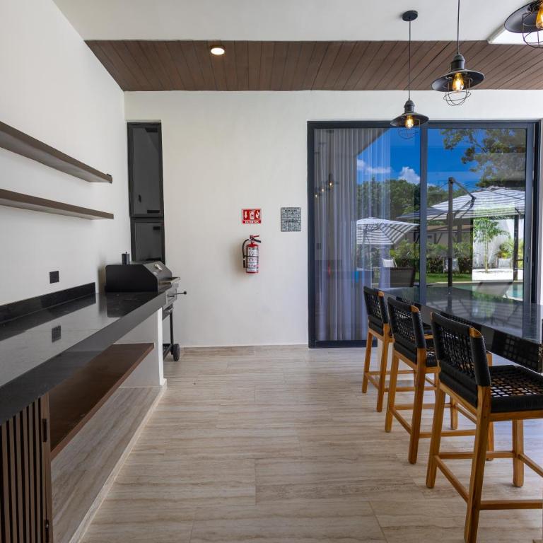 Fabulous Modern Luxury and Sophistication Penthouse, Temozon Norte - Apartment - 54