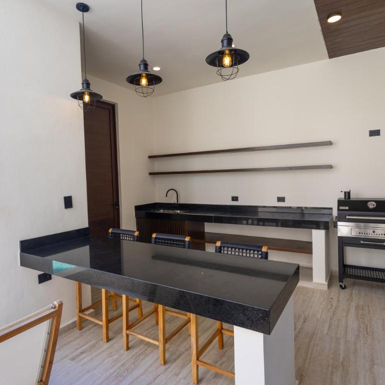 Fabulous Modern Luxury and Sophistication Penthouse, Temozon Norte - Apartment - 55