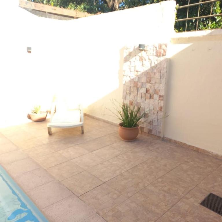 2 bedroom house with AA, 4 beds - pool - grill- ping pong - Casa de 2 dormitorios - 8