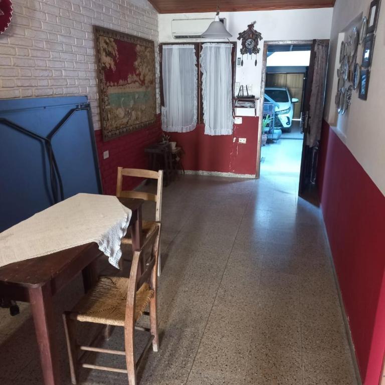 2 bedroom house with AA, 4 beds - pool - grill- ping pong - Casa de 2 dormitorios - 18