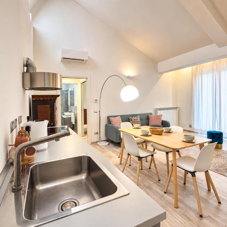 Comfort Home Free Parking in Florence - Appartamento con 1 Camera da Letto e Terrazza - 6