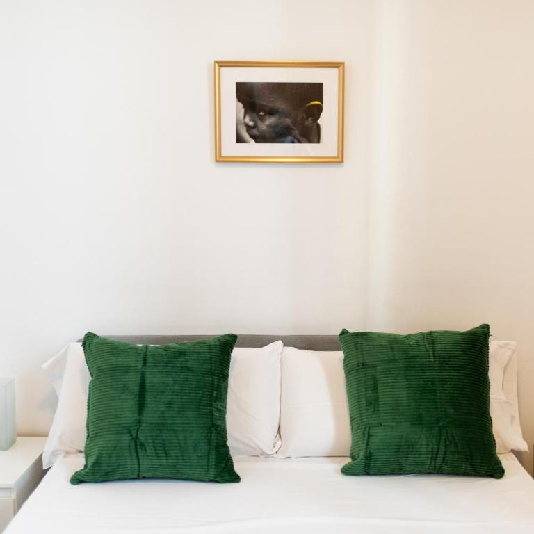 Cosy Flat w/ Beautiful Views and Cute Balcony - Apartment mit 1 Schlafzimmer - 3