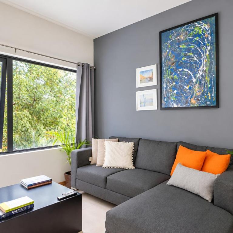 Para 8 con dos baños completos, Americana - Apartamento de 2 dormitorios - 70