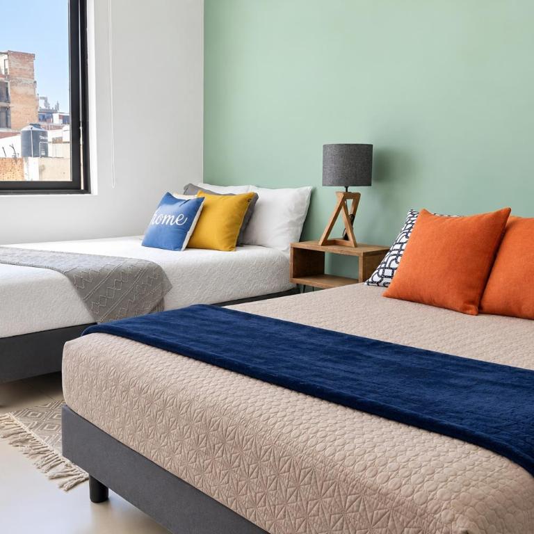 Para 8 con dos baños completos, Americana - Apartamento de 2 dormitorios - 77