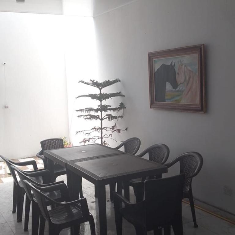 House in Carmen de Apicalá with pool access! - Three-Bedroom House - 7