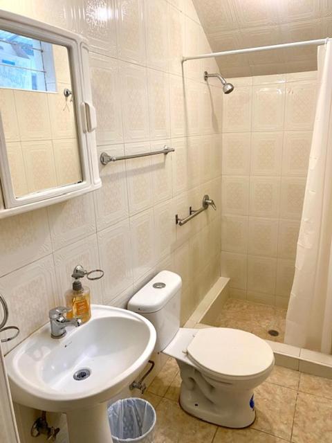 Cousy & private room - Double or Twin Room with Bathroom - 5