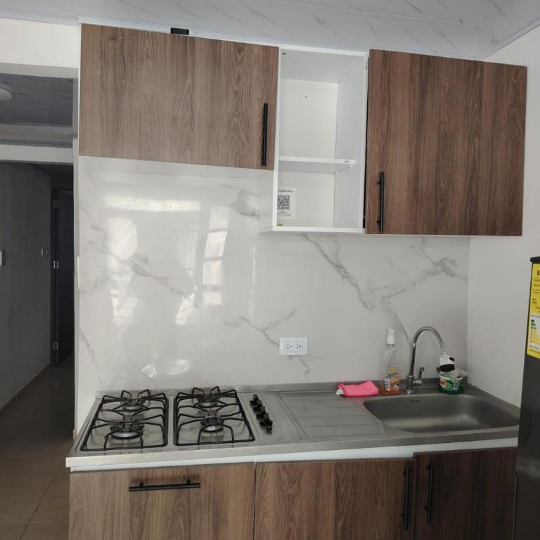 Aparta estudio amoblado en Chinchiná Caldas Eje Cafetero - Apartamento de 1 dormitorio - 2