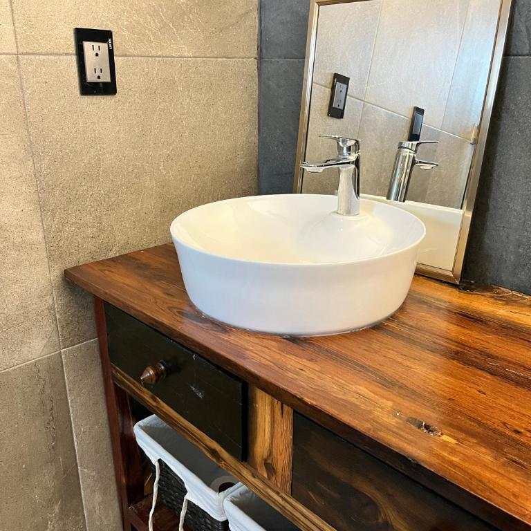 LAS ALAMEDAS Departamentos céntricos con estacionamiento privado - Deluxe Studio mit Kingsize-Bett - 15
