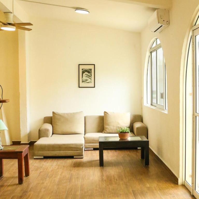 Casa amplia de 4 recámaras en Bacocho - Two-Bedroom Apartment - 12