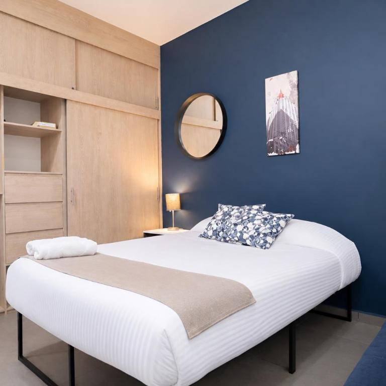 Terraza privada al skyline y 2 cajones, Americana - Two-Bedroom Apartment - 19
