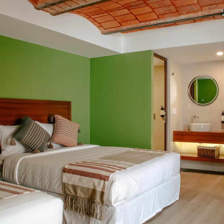 Toto Hotel - Habitación Doble Deluxe - 2 camas dobles - 3