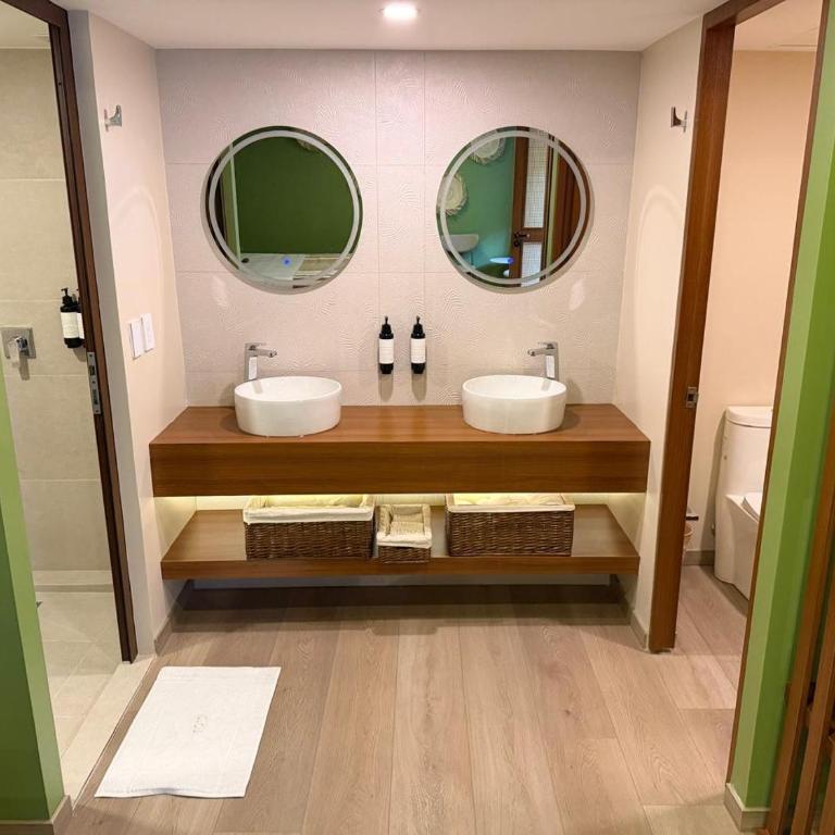 Toto Hotel - Habitación Doble Deluxe - 2 camas dobles - 5