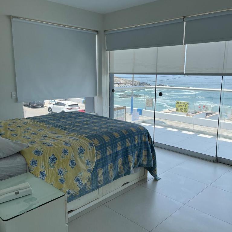 Ocean View Apartment in San Bartolo - Three-Bedroom Apartment - 2