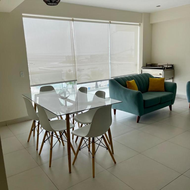 Ocean View Apartment in San Bartolo - Three-Bedroom Apartment - 4