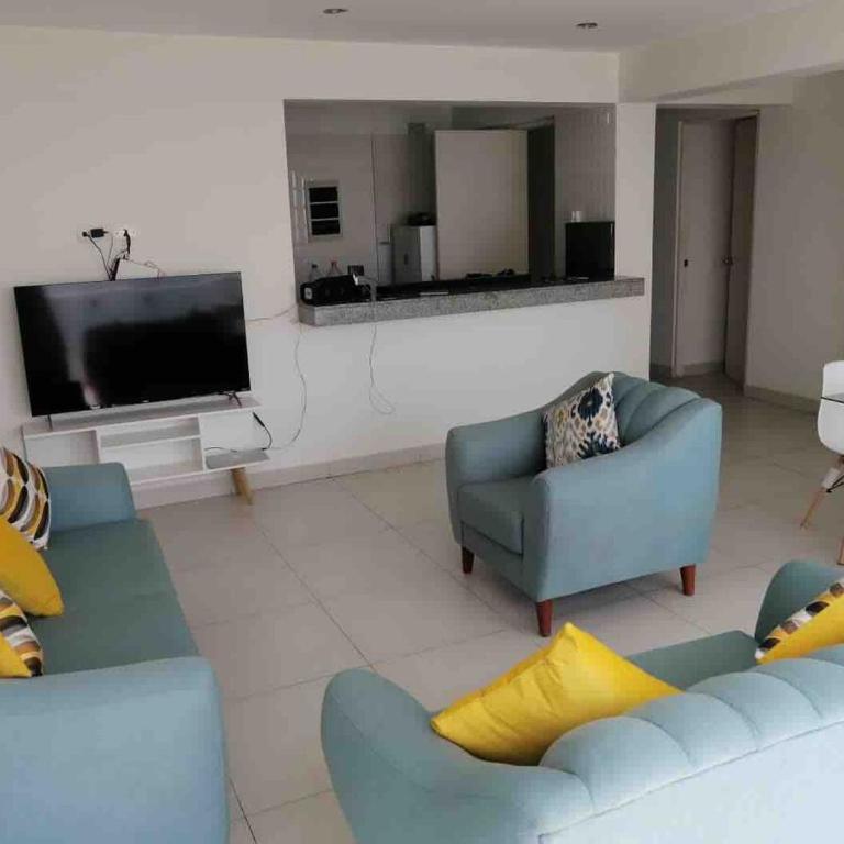 Ocean View Apartment in San Bartolo - Three-Bedroom Apartment - 6