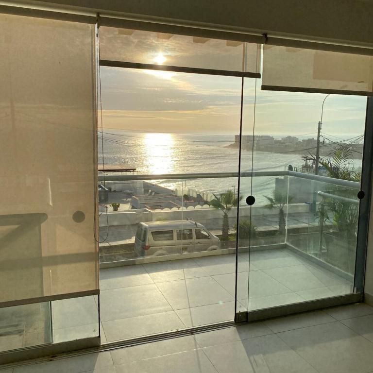 Ocean View Apartment in San Bartolo - Three-Bedroom Apartment - 14