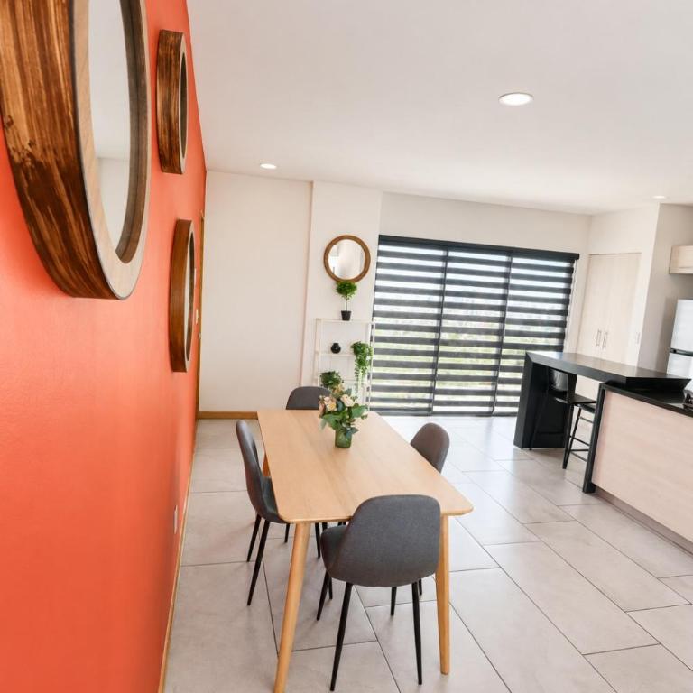 Departamento muy amplio, vista verde y alberca - Apartamento de 2 dormitorios - 36