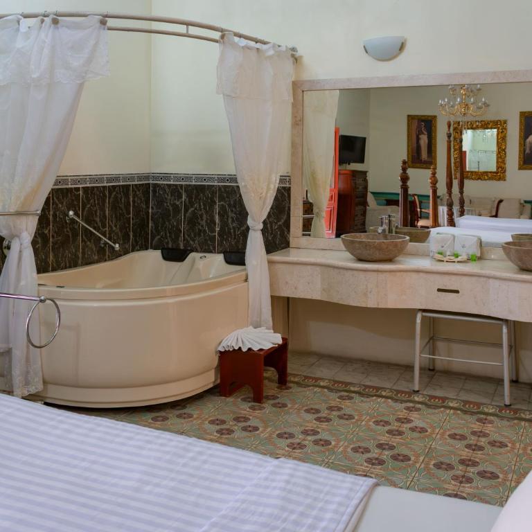 HOTEL CASONA MISIONES - Suite Presidencial - 5