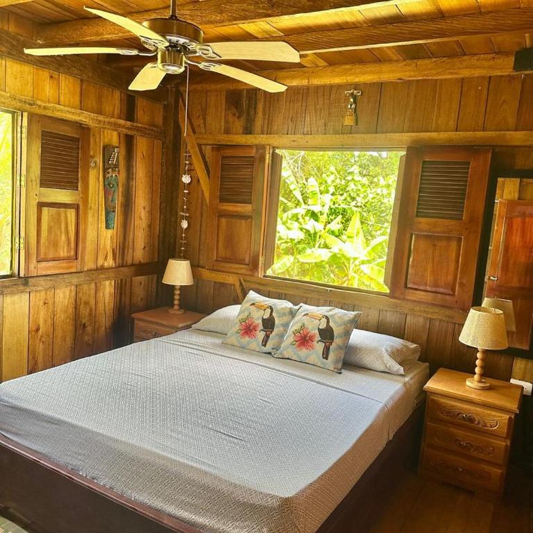 Casa Coral - Three-Bedroom House - 12