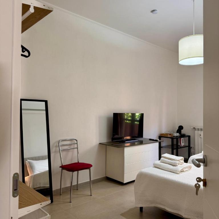 Jonilda's Rooms - Camera Doppia con Letti Singoli - 1