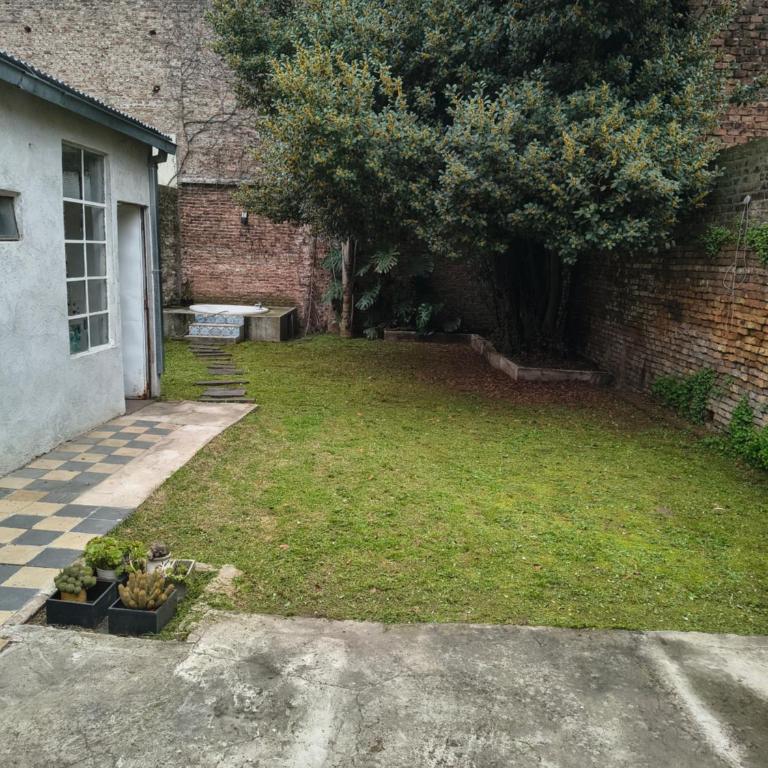 Casa a metros de la Basilica de Lujan - Casa con 1 dormitorio - 6