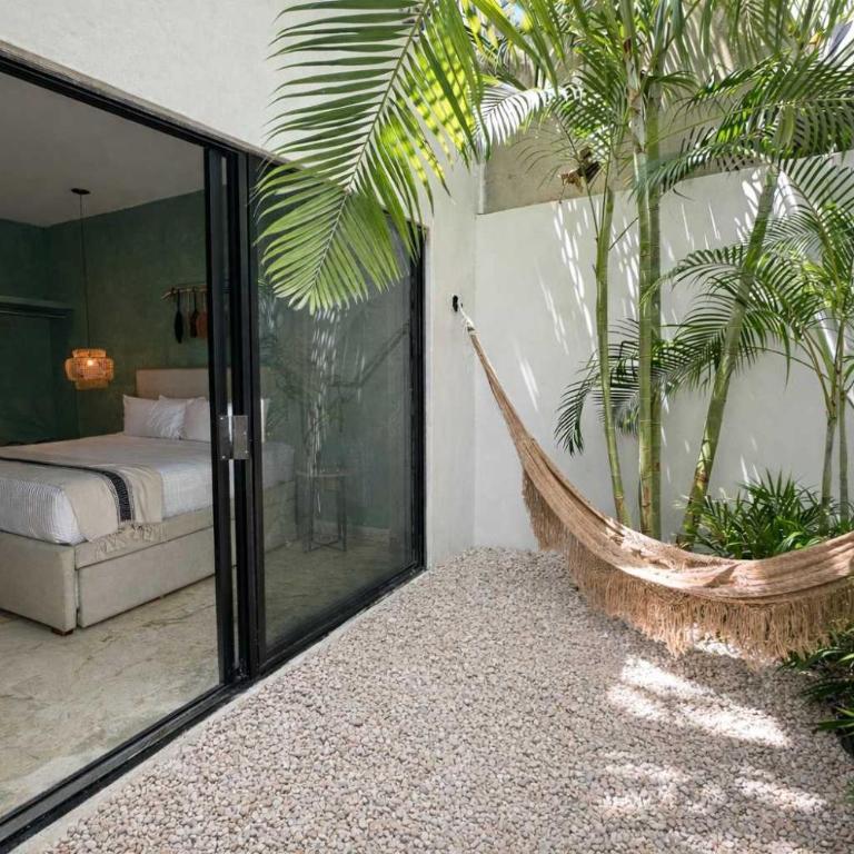 Stunning 4BR Villa with Private Pool La Veleta Retreat - Villa con piscina privada - 14