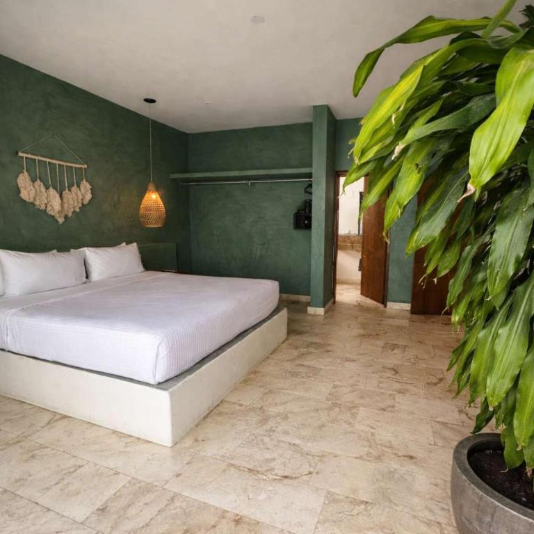 Stunning 4BR Villa with Private Pool La Veleta Retreat - Villa con piscina privada - 17