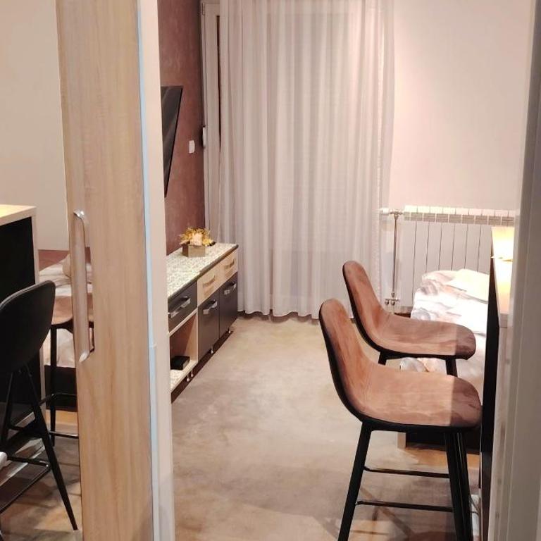 Dream House - Studio Standard - 2