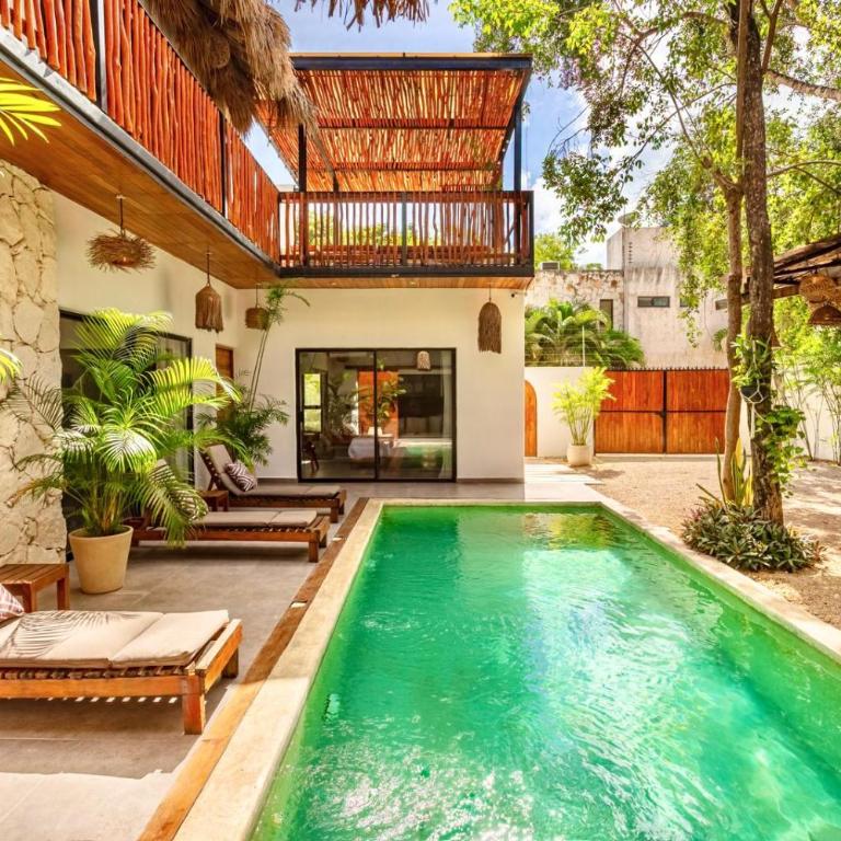 7BR Dream Villa Pool Jacuzzi and Stylish Patio - Villa - 5