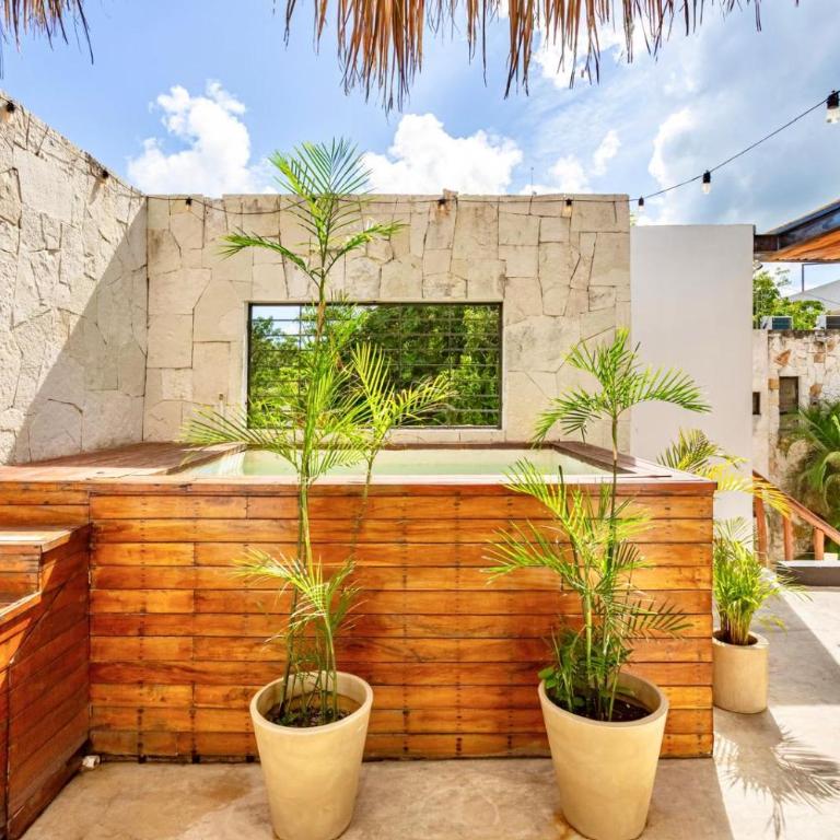 7BR Dream Villa Pool Jacuzzi and Stylish Patio - Villa - 10