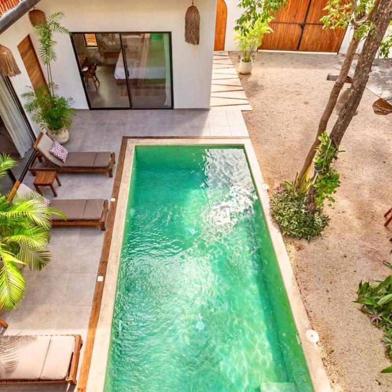 7BR Dream Villa Pool Jacuzzi and Stylish Patio - Villa - 11