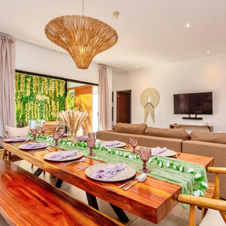 7BR Dream Villa Pool Jacuzzi and Stylish Patio - Villa - 29