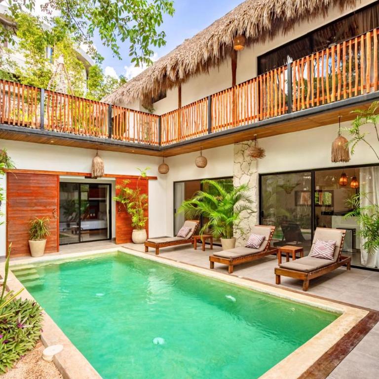 7BR Dream Villa Pool Jacuzzi and Stylish Patio - Villa - 41