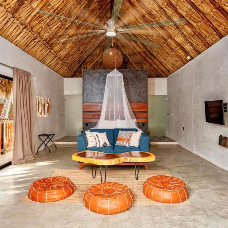 7BR Dream Villa Pool Jacuzzi and Stylish Patio - Villa - 43