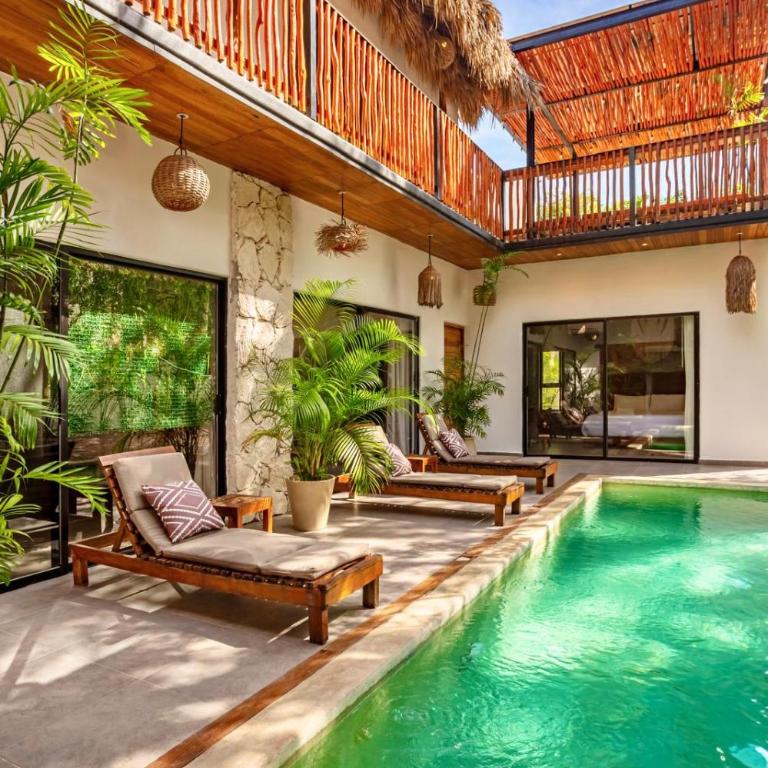 7BR Dream Villa Pool Jacuzzi and Stylish Patio - Villa - 50