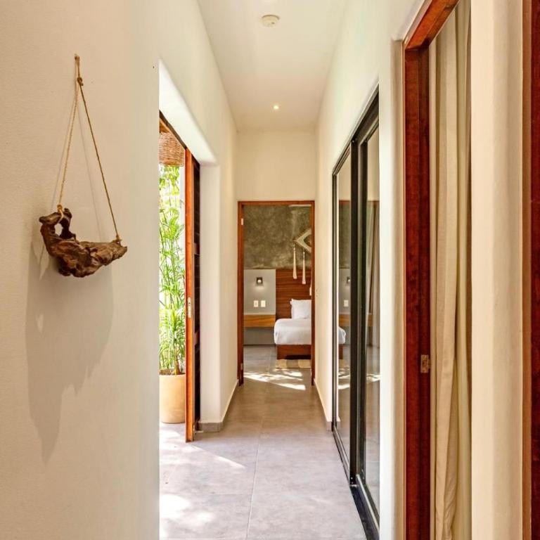7BR Dream Villa Pool Jacuzzi and Stylish Patio - Villa - 53