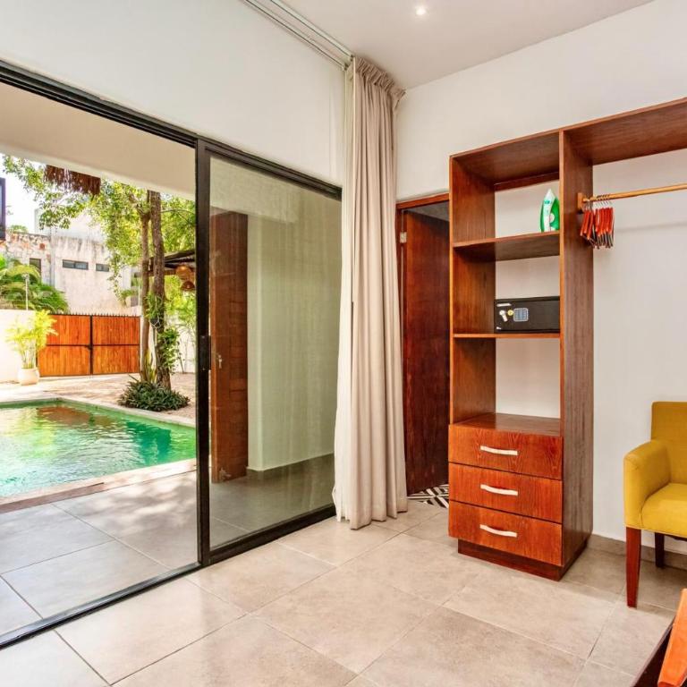 7BR Dream Villa Pool Jacuzzi and Stylish Patio - Villa - 56